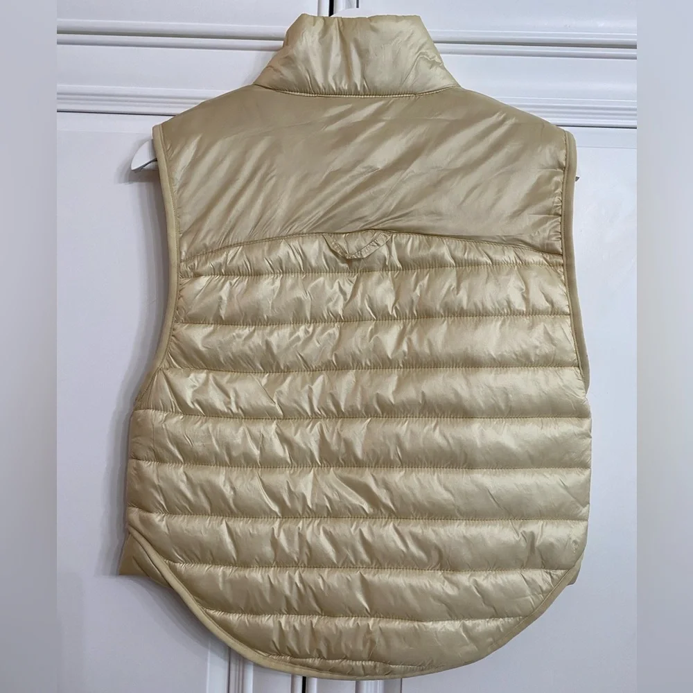 Joy Lab Women’s Sz XS Lightweight Puffer Vest Cream Zip Up Zippered Pockets - Picture 9 of 14